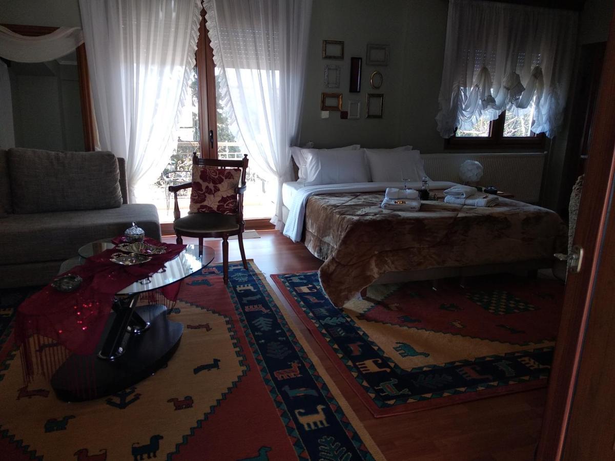 House In The Village Fotolívos Екстериор снимка