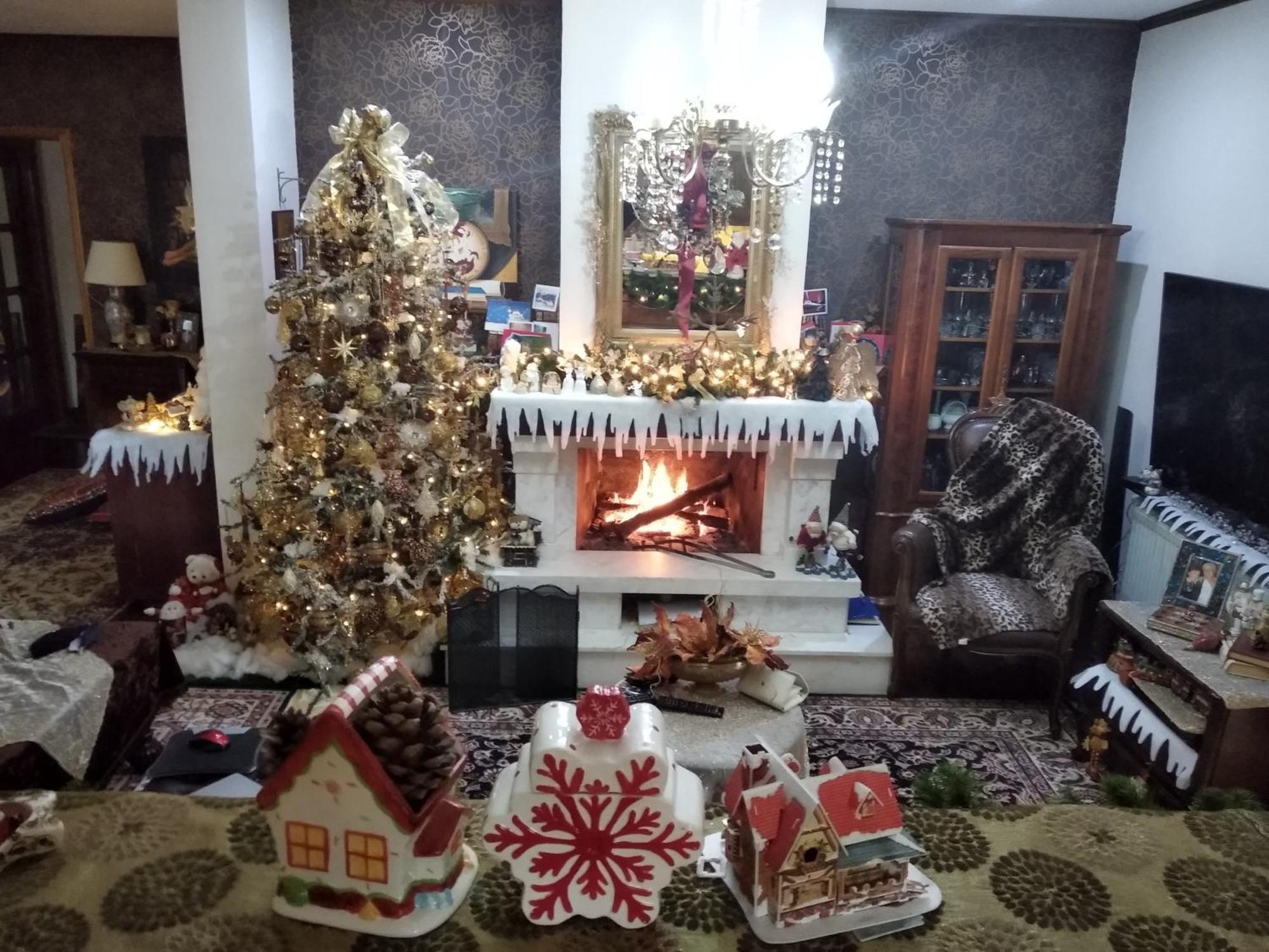 House In The Village Fotolívos Екстериор снимка